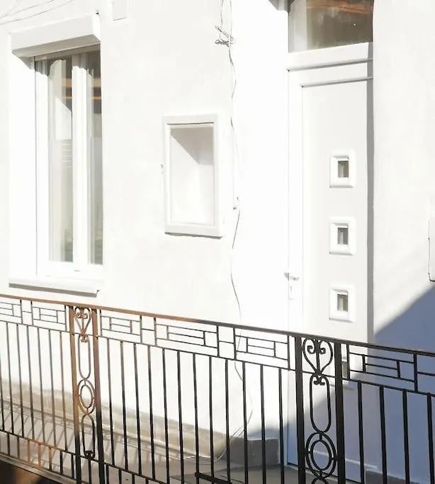 Lovag Design Apartment Budapest 0*,  Ungheria